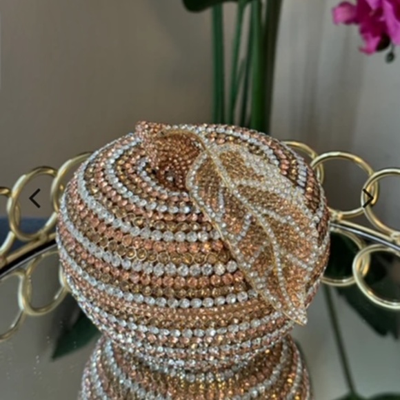 Apple rhinestone crystal clutch - Picture 3 of 3